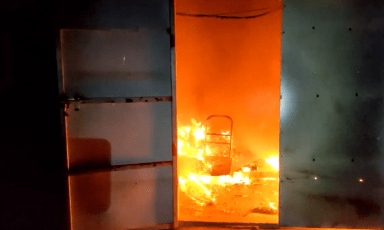 鋰電池專業(yè)回收設(shè)備的重要性:從一起起火事件看專業(yè)處理的必要性