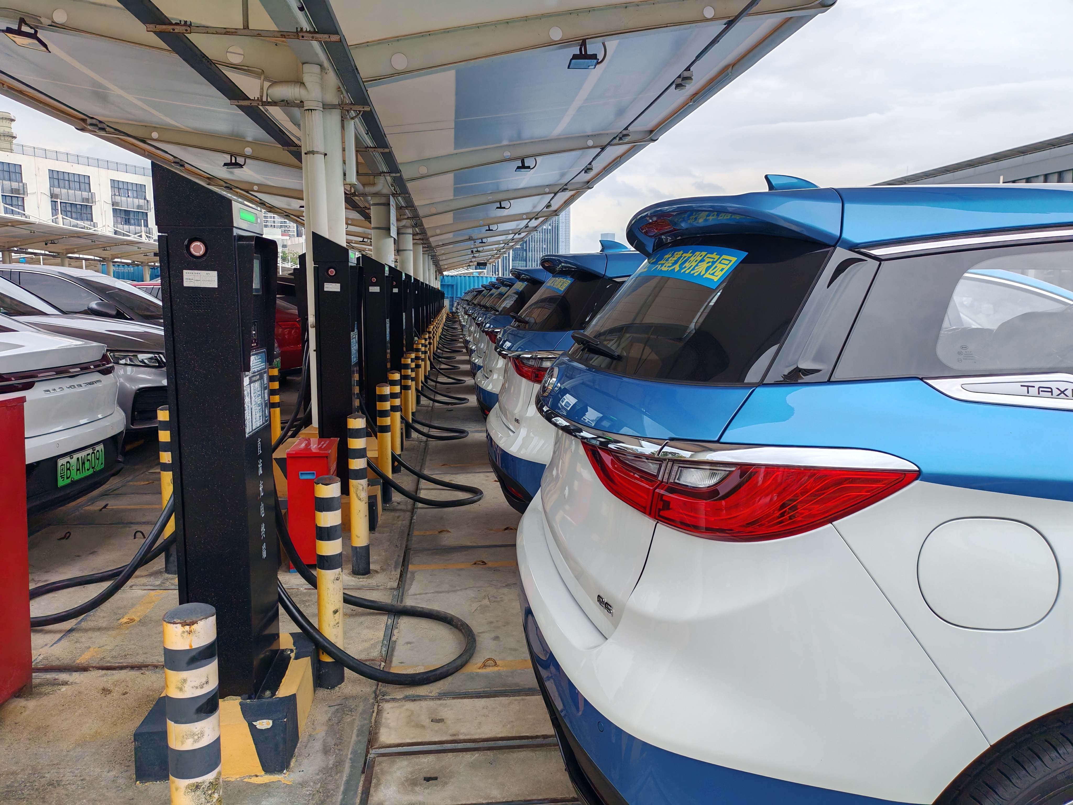 光儲充一體式充電站:儲能的關(guān)鍵與可持續(xù)發(fā)展